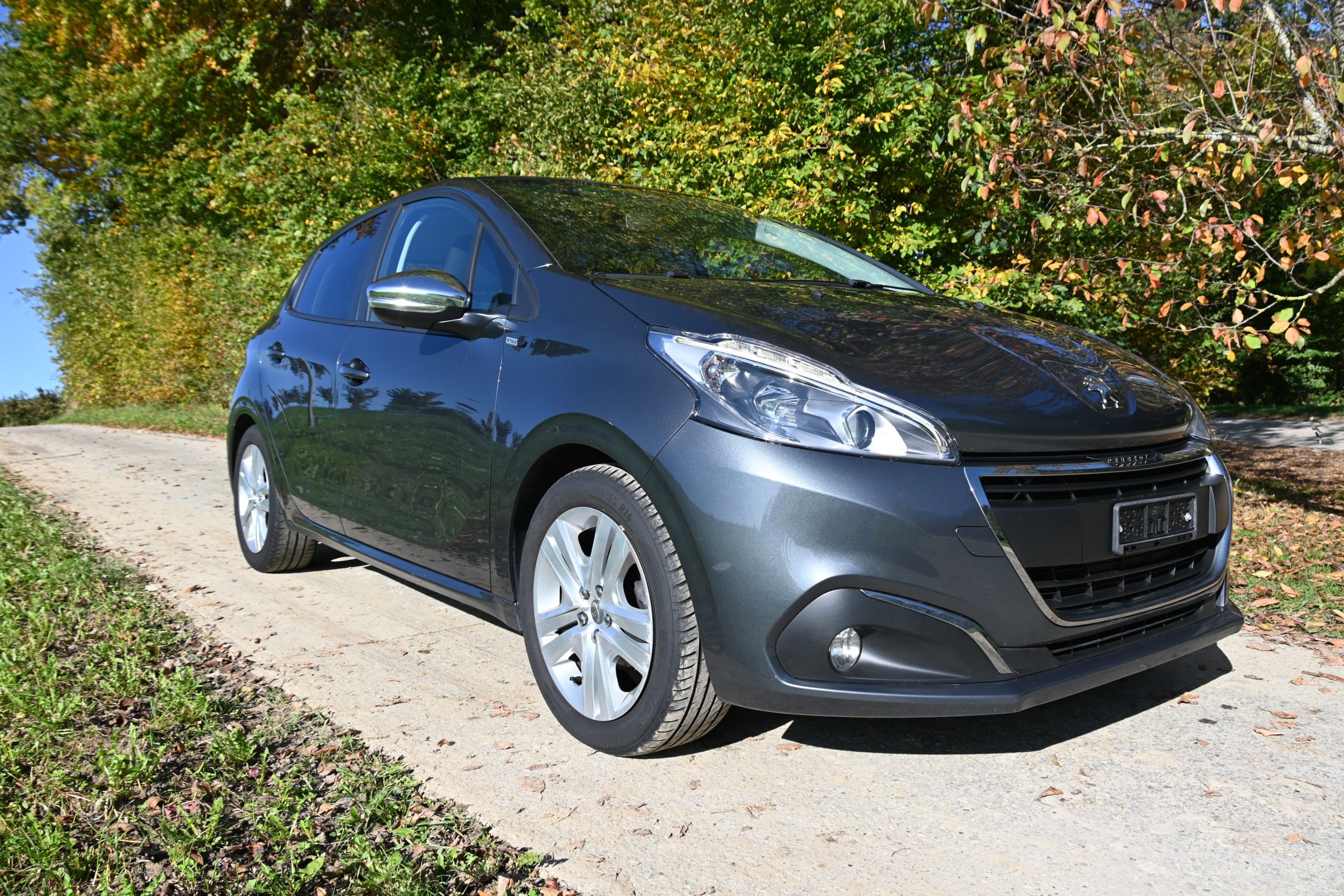 Peugeot 208 1.2 réservé